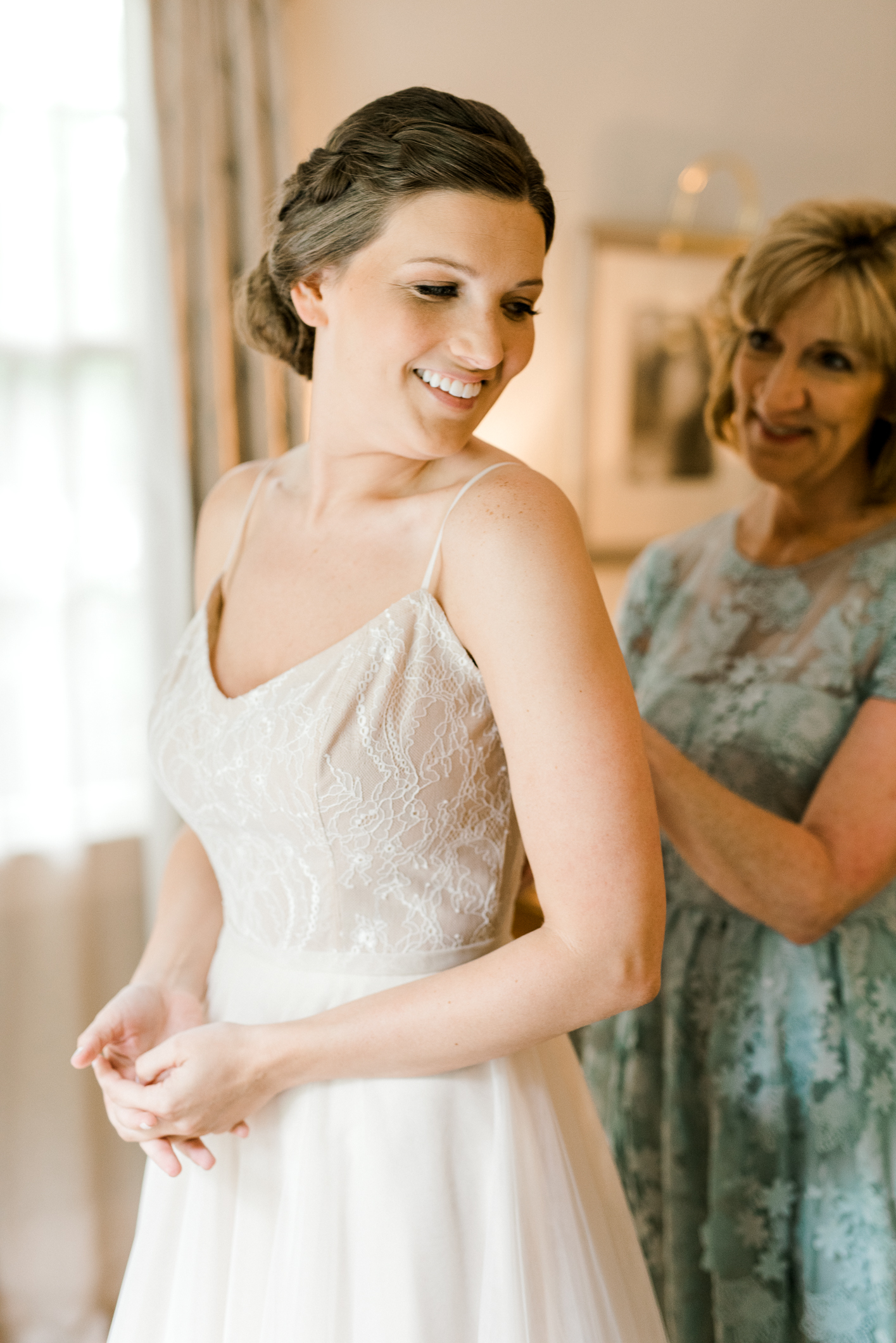 Bride Getting Ready.jpg