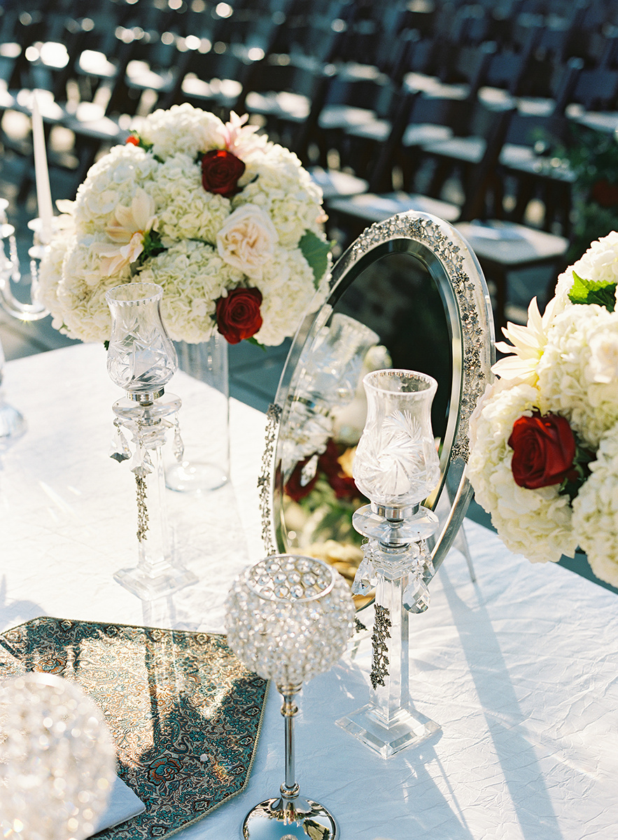 Sofreh Aghd Silver accents.jpg